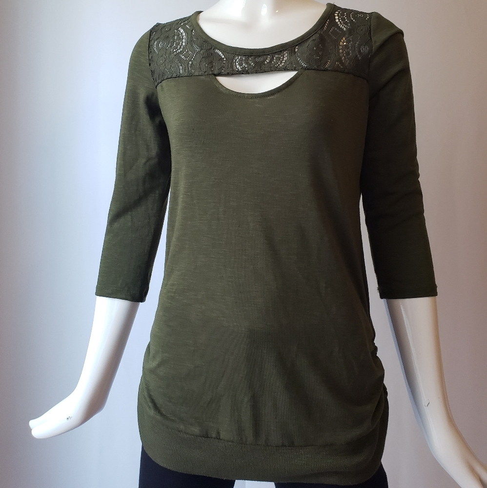 NWOT 3/4 sleeves dark olive color size large
